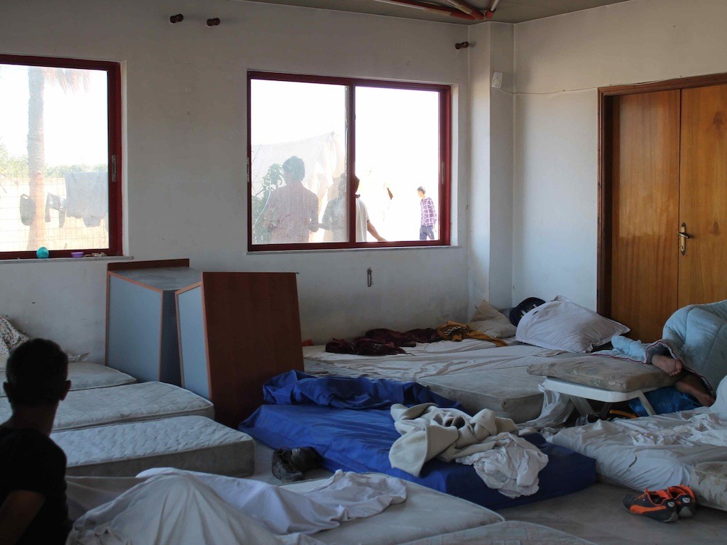 Im heruntergekommenen Hotel "Captain Elias", wo Ende August 2015 bis zu eintausend Flüchtlinge hausen