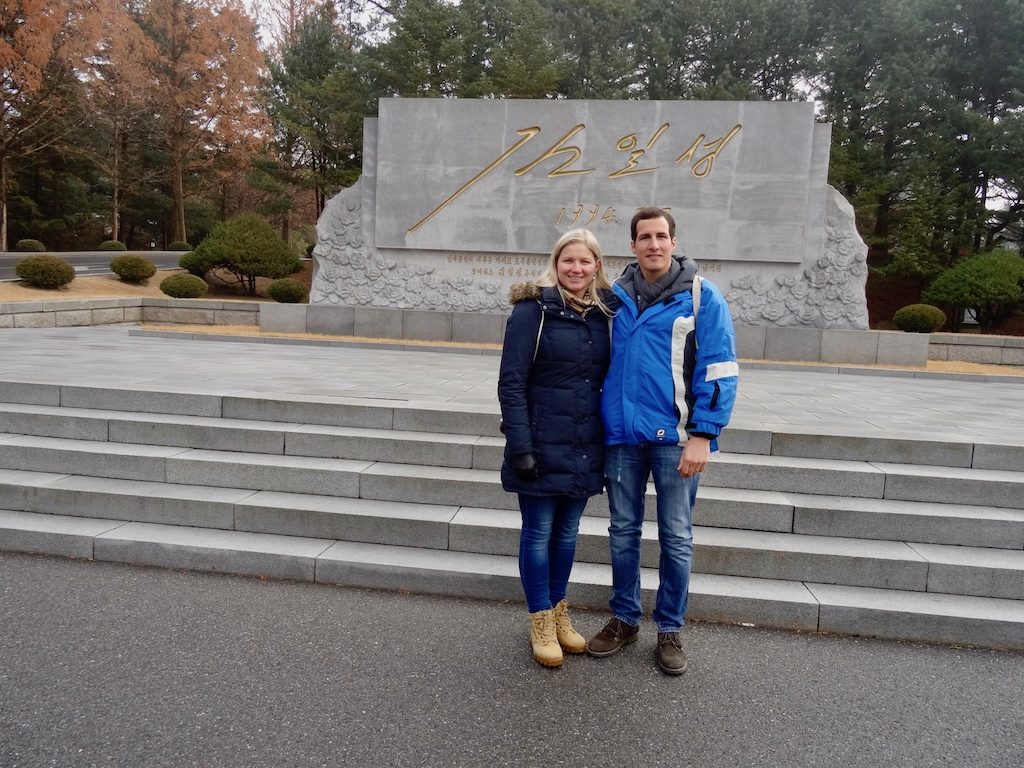 Nach Nordkorea reisen: Noch ein Denkmal