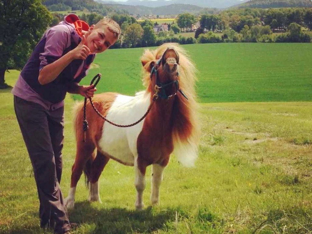 Wandern mit Pferd: Sarah und ihr Pony Egon